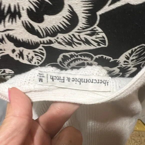 Abercrombie & Fitch Cream Ribbed Button Front Cami Tank Medium - Picture 4 of 5